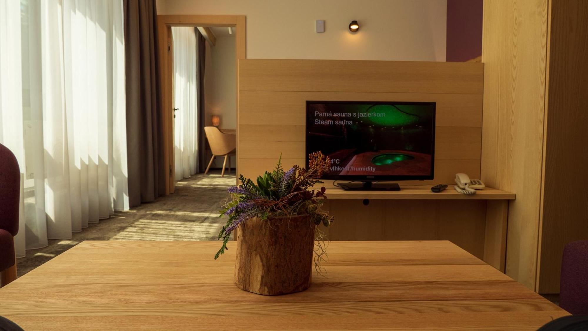 Hotel Sorea Snp Demänovská Dolina Dış mekan fotoğraf