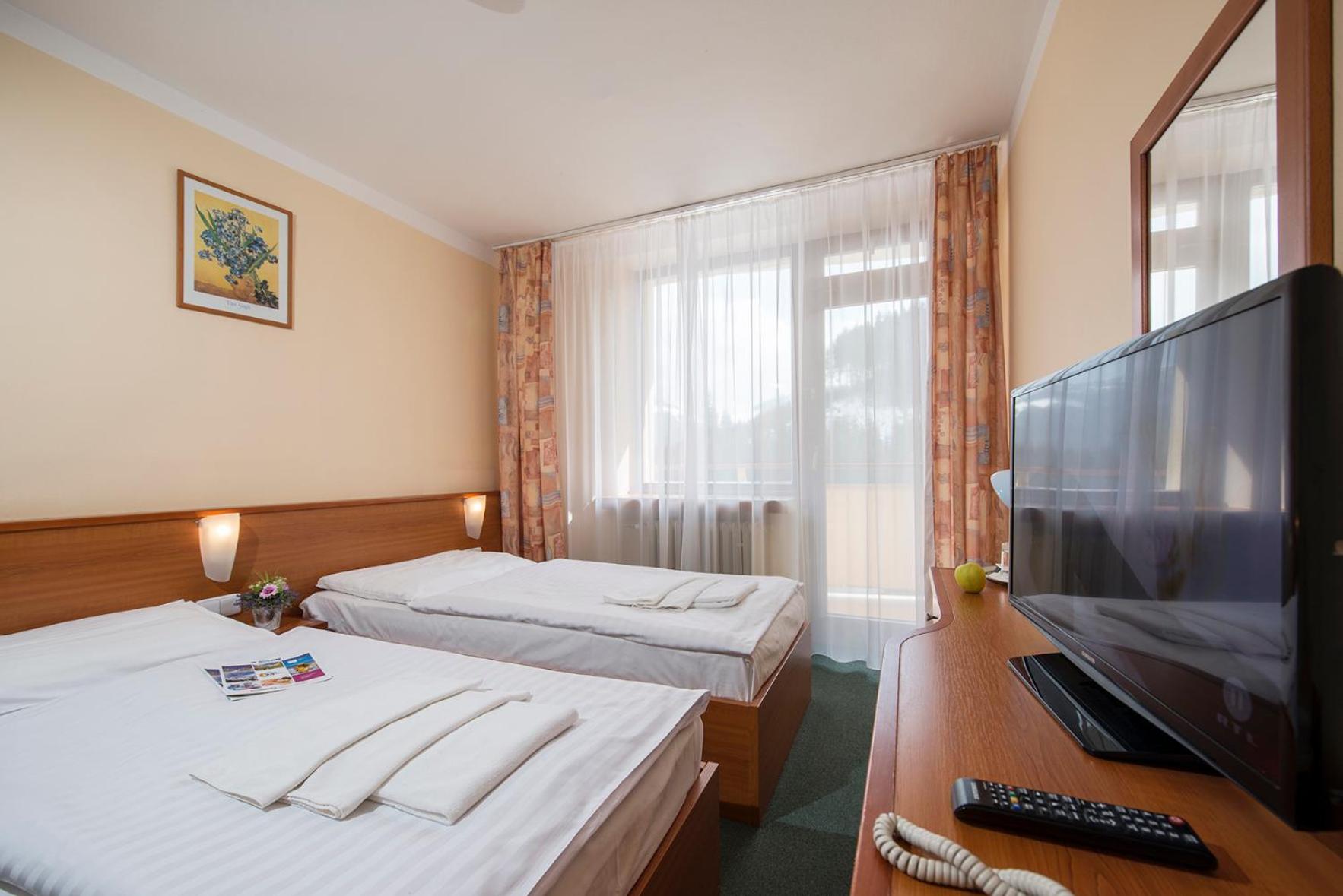 Hotel Sorea Snp Demänovská Dolina Dış mekan fotoğraf
